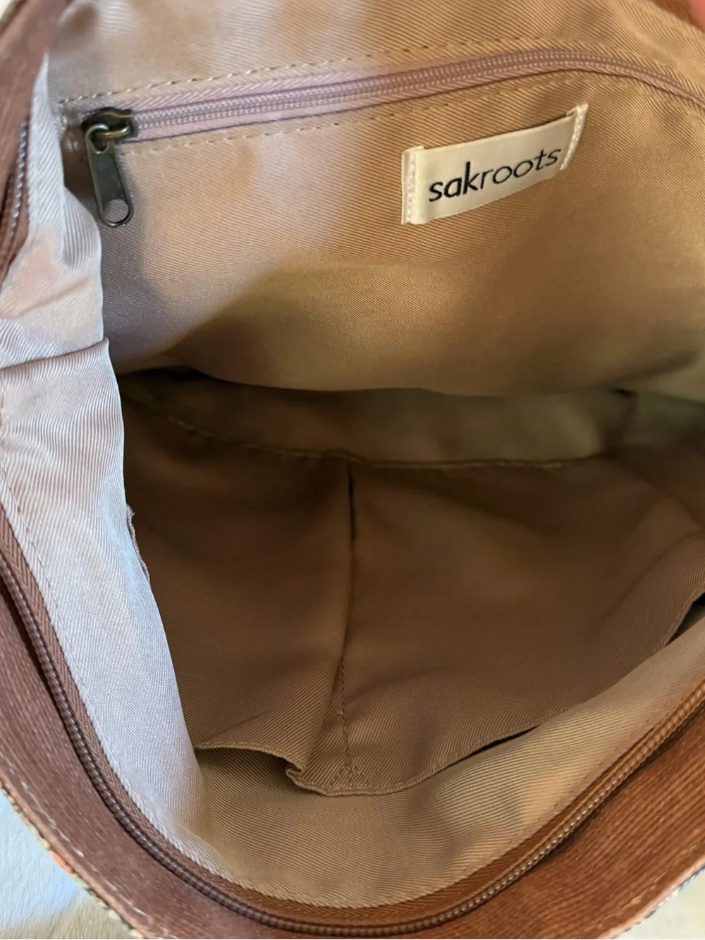 Sakroots - Artist Circle Soft Bucket Crossbody Bag Adjustable Strap